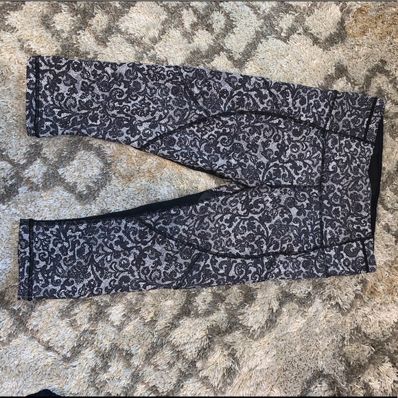 Lululemon Leggings - Picture 1 of 5